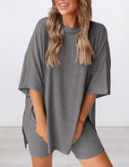 ⚡Stock limité | Ensemble deux pièces pour femme, col rond, t-shirt oversize à ourlet fendu, idéal pour l'été et les moments de détente. Tissu viscose doux et confortable, parfait pour la maison ou comme pyjama douillet. 