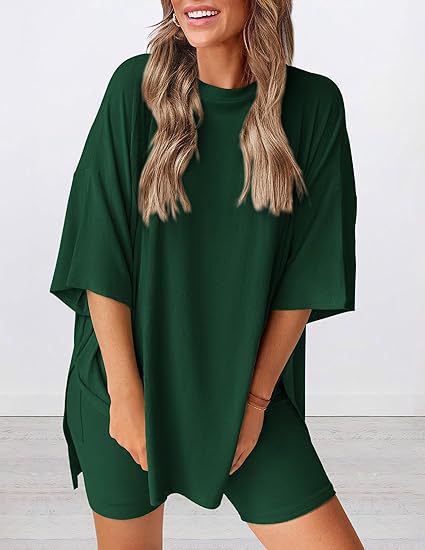⚡Stock limité | Ensemble deux pièces pour femme, col rond, t-shirt oversize à ourlet fendu, idéal pour l'été et les moments de détente. Tissu viscose doux et confortable, parfait pour la maison ou comme pyjama douillet. 